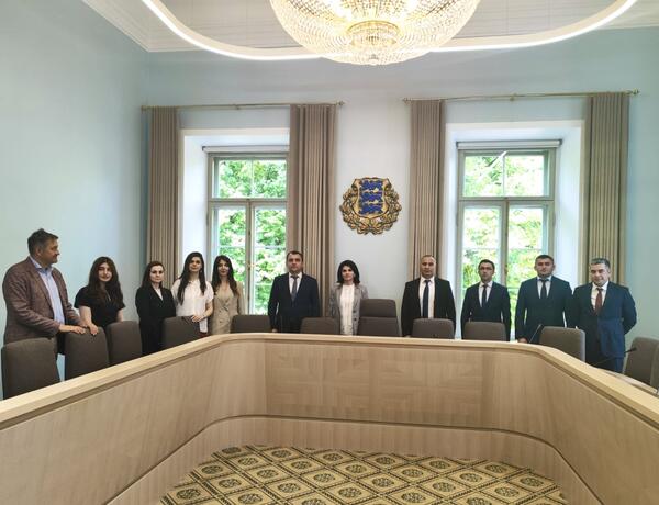 Məhkəmə-Hüquq Şurasının nümayəndə heyəti Estoniyada səfərdə olub –