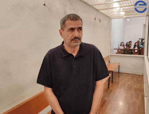 Qızını öldürməyə cəhddə təqsirləndirilən şəxsin məhkəməsi keçirilib