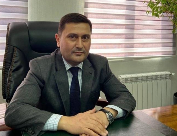 Bakıda vəzifəli şəxs intihar etdi