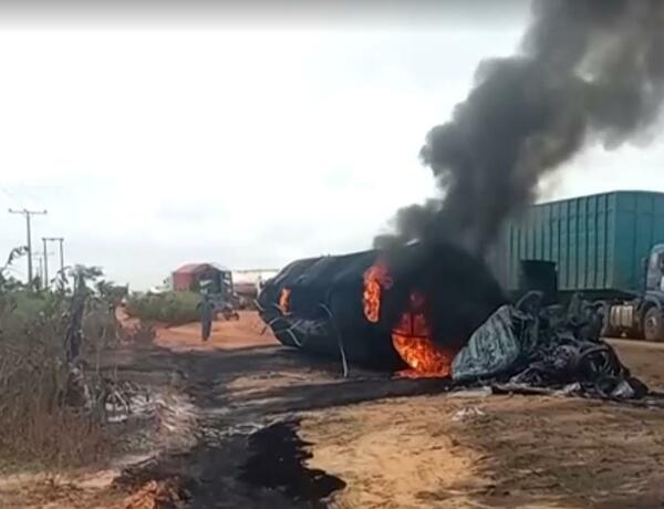 Nigeriyada ağır yol qəzasında 48 nəfər ölüb