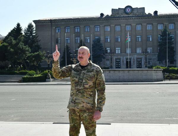 Президент Ильхам Алиев поделился публикацией по случаю Дня государственного суверенитета