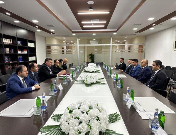 Binəqədi Rayon Məhkəməsində hakimliyə namizədlərlə görüş keçirildi –