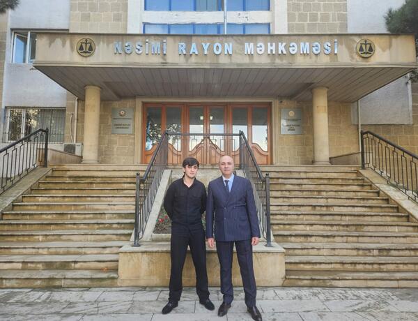 Soyğunçuluqda təqsirləndirilən şəxs məhkəmə zalından azadlığa buraxıldı