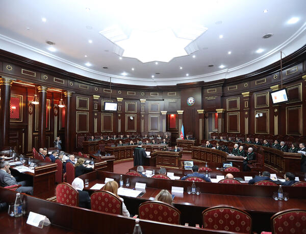 Ali Məhkəmə Plenumunun 2024-cü ilin yekunlarına həsr olunmuş iclası keçirildi –