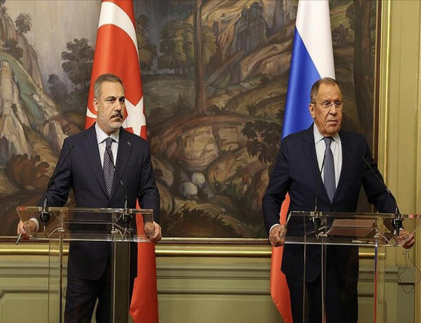 Hakan Fidan Lavrovla Ukrayna və Suriyanı müzakirə etdi