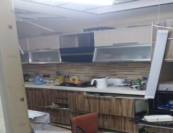 Bakıda yaşayış binasında partlayış oldu, yaralanan var –