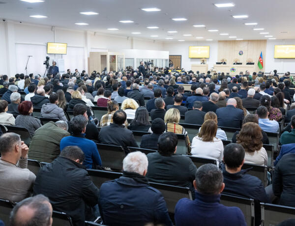 Azərbaycan xalqına qarşı çoxsaylı cinayətlərin törədilməsində təqsirləndirilən şəxslərin məhkəməsi davam etdirilir –