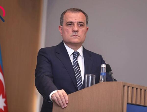 Ceyhun Bayramov Türkmənistana işgüzar səfərə gedib