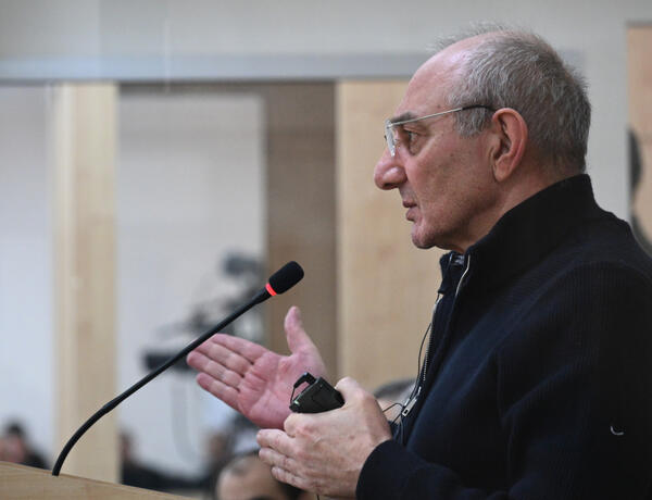 Bako Sahakyan: “Qarabağa silah-sursat Ermənistandan gətirilirdi”