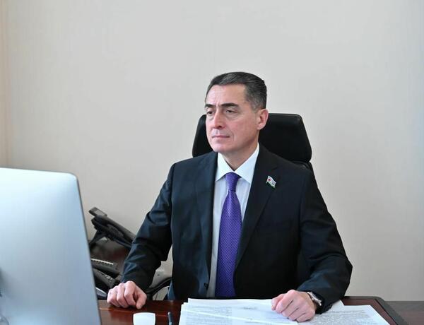 Əli Hüseynli Azərbaycanda qadın hakimlərin sayının artmasından danışdı