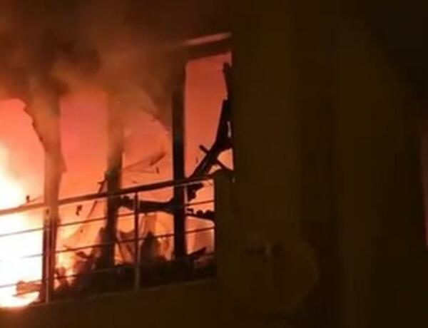 Bakıda çoxmərtəbəli yaşayış binasında yanğın oldu