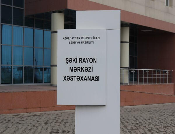 Şəkidə avtomobil vuran məktəbli xəstəxanaya yerləşdirildi