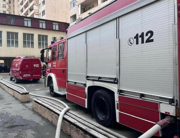 Bakıda çoxmərtəbəli binada baş verən yanğın söndürüldü –