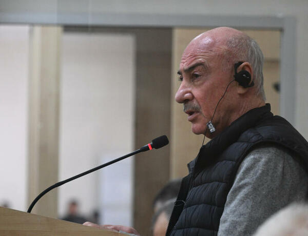 Arkadi Qukasyan azərbaycanlıların Xankəndidən çıxmağa məcbur edildiklərini etiraf etdi