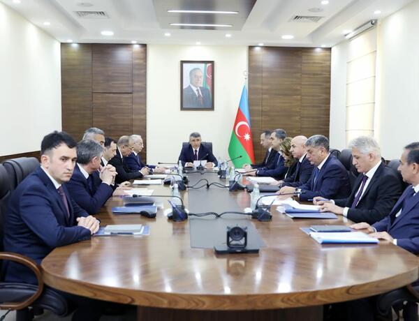 Məhkəmə-Hüquq Şurasının növbəti iclası keçirildi