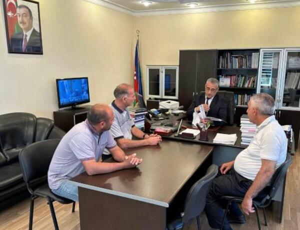 Məhkəmə sədri vətəndaşların problemlərini dinlədi –