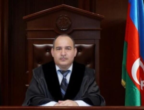 Azərbaycanda tanınmış hakimin oğlu hakim təyin olundu