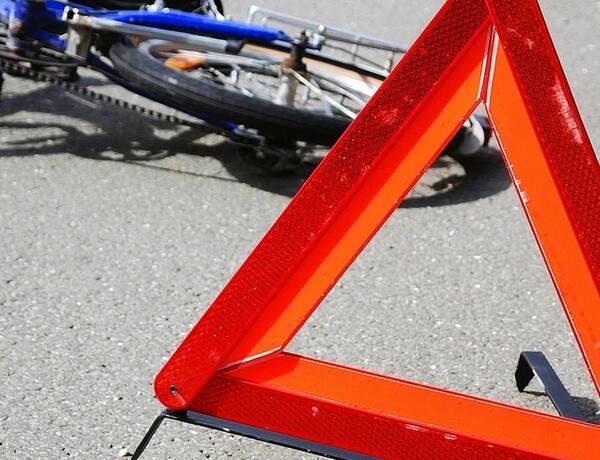Şirvanda velosipedçini avtomobil vuraraq öldürdü