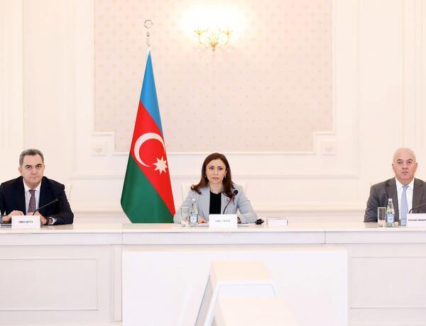Ali Məhkəmədə podrat müqaviləsindən yaranan mübahisələrdə qanunvericiliyin tətbiqi müzakirə edildi –