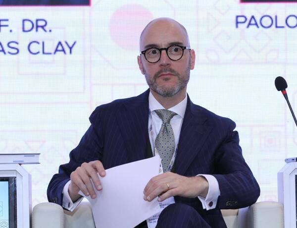 “Arbitraj və məhkəmə sistemləri arasında rəqabət olmamalıdır”