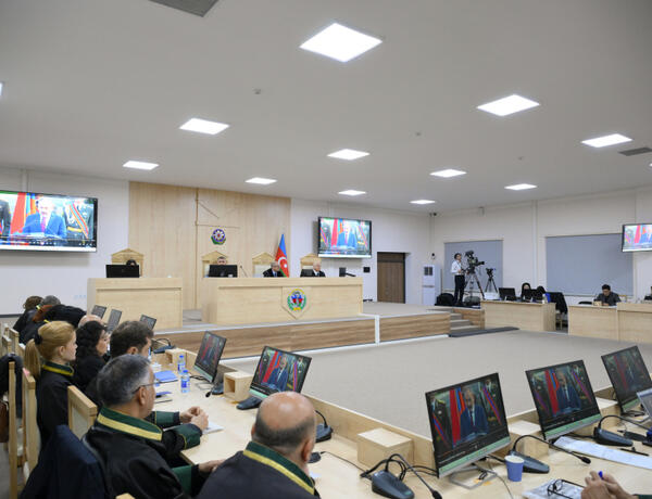 Ermənistan vətəndaşlarının məhkəməsində 8 nəfər azərbaycanlı əsir-girovun eyni vaxtda qətlə yetirilməsi ilə bağlı sənəd tədqiq edildi –