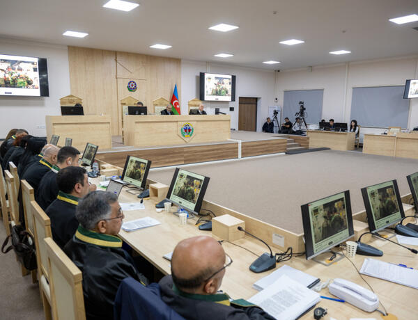 Məhkəmədə Arayik Harutyunla, Levon Mnatsakanyanla, Bako Sahakyanla, David Manukyanla və Arkadi Qukasyanla bağlı sübutlar elan olundu –