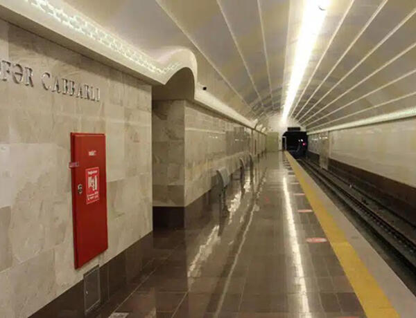Metroda tüstülənmə oldu –