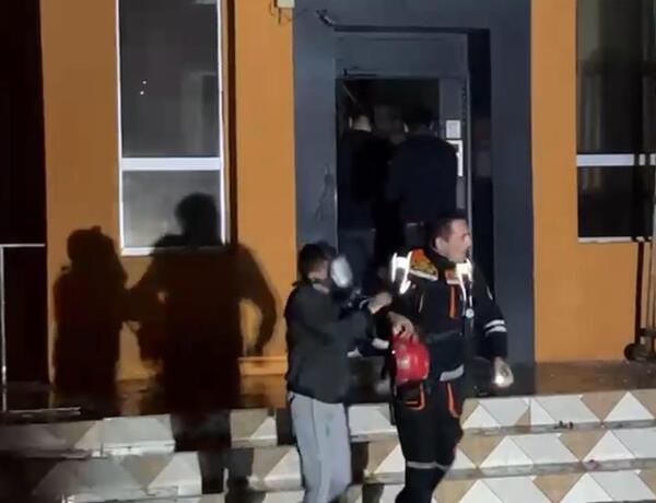 Yasamalda yaşayış binasında yanğın nəticəsində zəhərlənənlərin kimliyi məlum olub –
