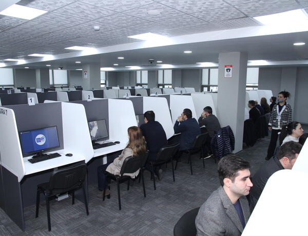 Hakimliyə qəbul üzrə imtahanın növbəti mərhələsi keçirildi –