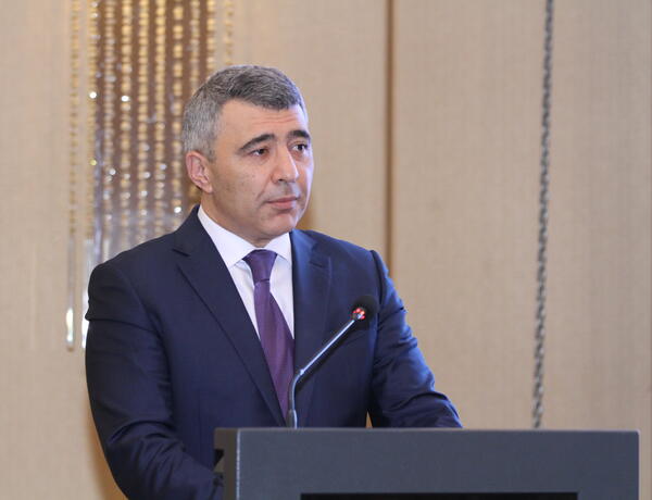 İnam Kərimov: “Ədalətli məhkəmə araşdırması peşəkar və məsuliyyətli vəkil fəaliyyəti ilə mümkündür”
