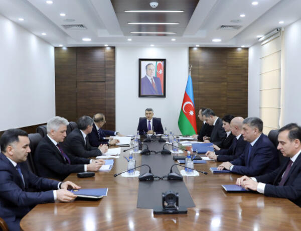 Məhkəmə-Hüquq Şurasının növbəti iclası keçirildi