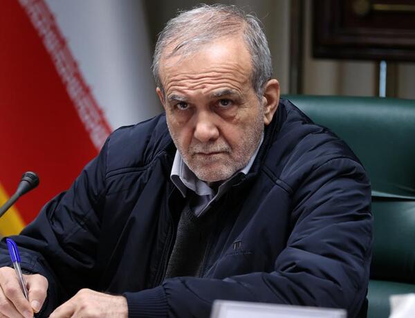 Pezeşkan Rusiyaya səfər etdi