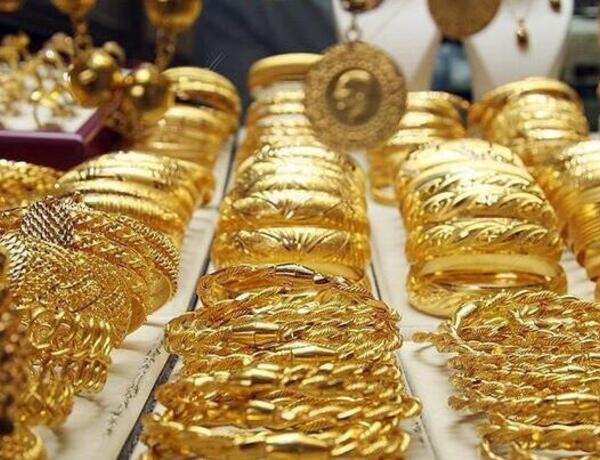 Sumqayıtda 4000 manatlıq qızıl oğurlayan qadın saxlanılıb