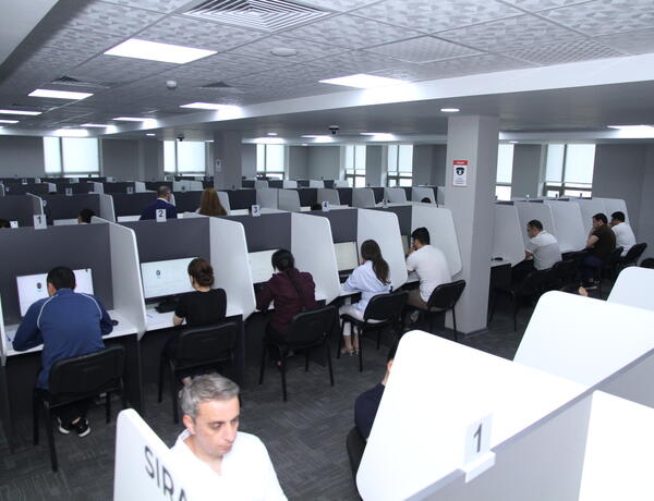 Hakimliyə namizədlərlə test imtahanı keçirilir –