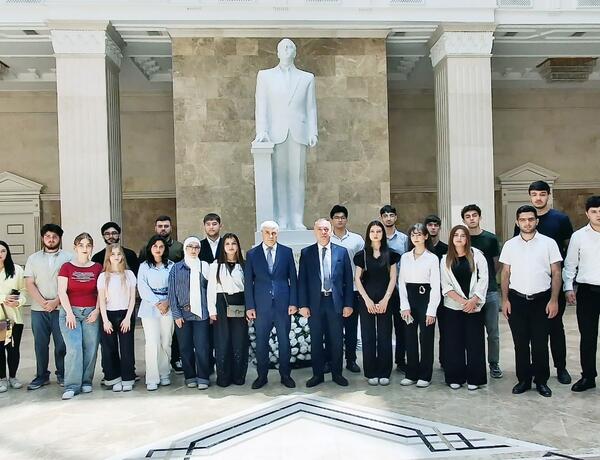 Bakı Mühəndislik Universitetinin tələbələri Ali Məhkəmədə olublar –