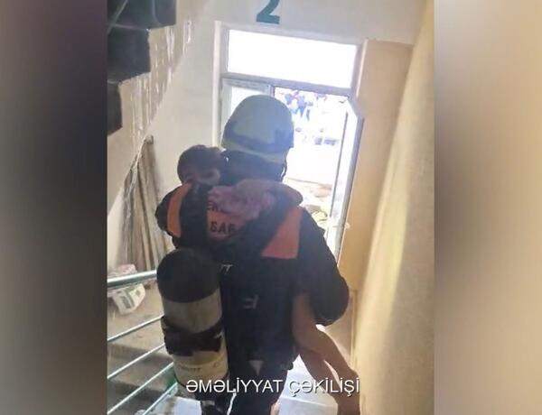 Xırdalanda yaşayış binasında yanğın söndürüldü