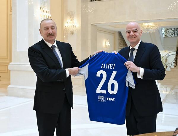 İlham Əliyev FIFA-nın prezidentini qəbul etdi –