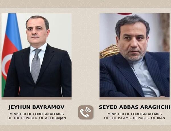 Ceyhun Bayramov İran XİN başçısı ilə telefonla danışdı