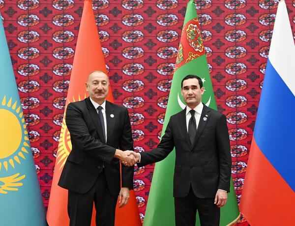 İlham Əliyev MDB Dövlət Başçıları Şurasının iclasında iştirak üçün “Avaza” Kompleksinə getdi –