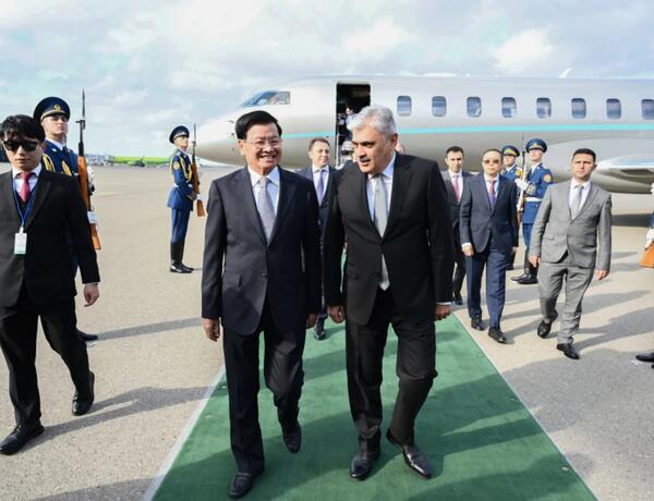 Laos Prezidenti Azərbaycana rəsmi səfərə gəlib –