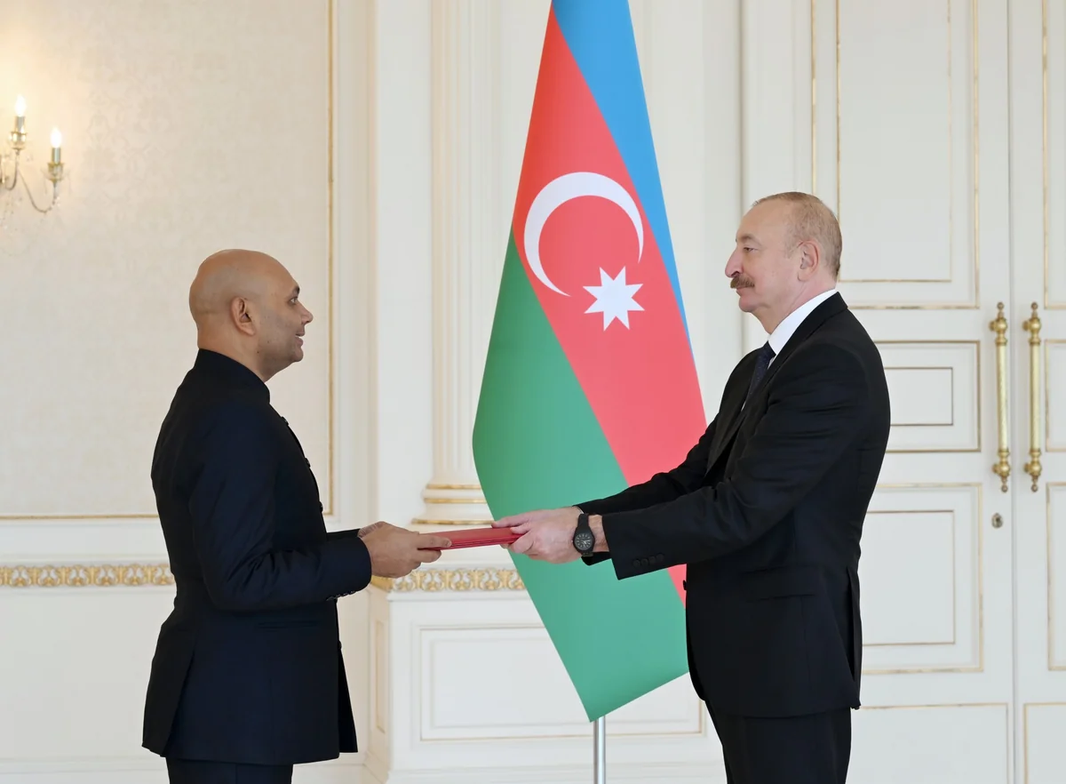 İlham Əliyev Hindistanın Azərbaycanda yeni təyin olunmuş səfirini qəbul etdi –