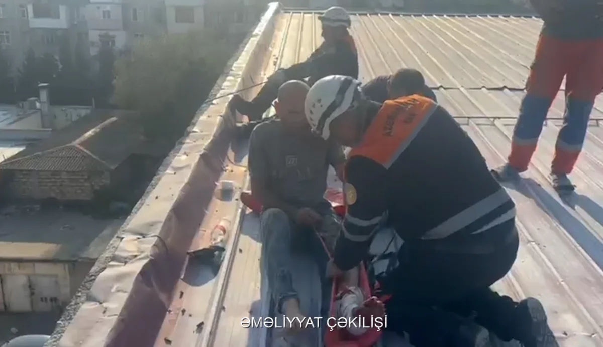 Sumqayıtda tikilidə təmir işləri aparan şəxs xəsarət aldı