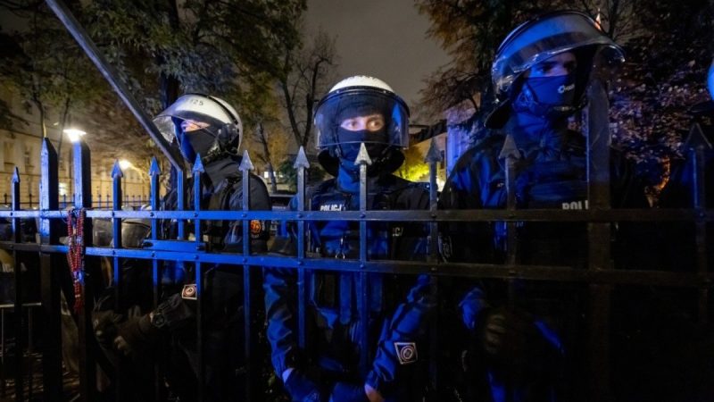 Polşa prezidenti Konstitusiya Məhkəməsinin sədri ilə görüşdü – YENİLƏNDİ