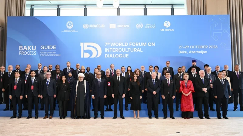 İlham Əliyev VII Ümumdünya Mədəniyyətlərarası Dialoq Forumunun açılışında çıxış edir
