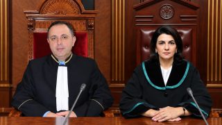 İki hakim Ombudsman vəzifəsinə namizəd oldu