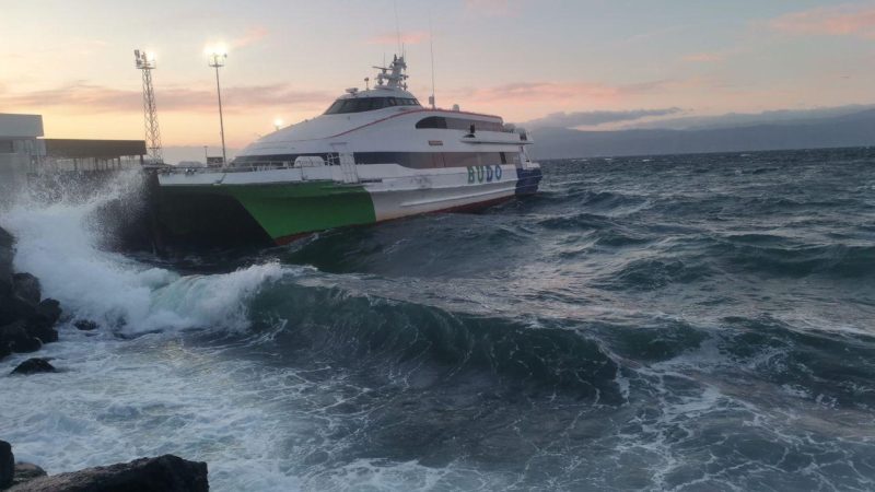 Türkiyədə əlverişsiz hava şəraiti səbəbindən dəniz səfərləri ləğv edilib