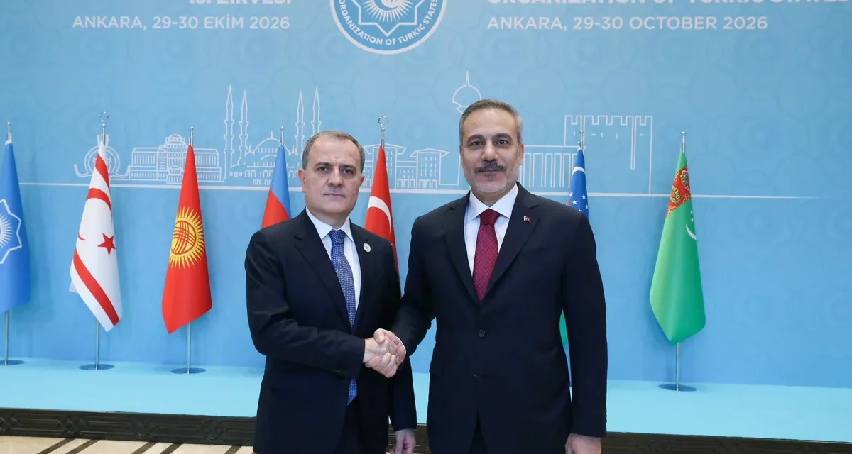 Ceyhun Bayramov Ankarada Hakan Fidanla görüşdü